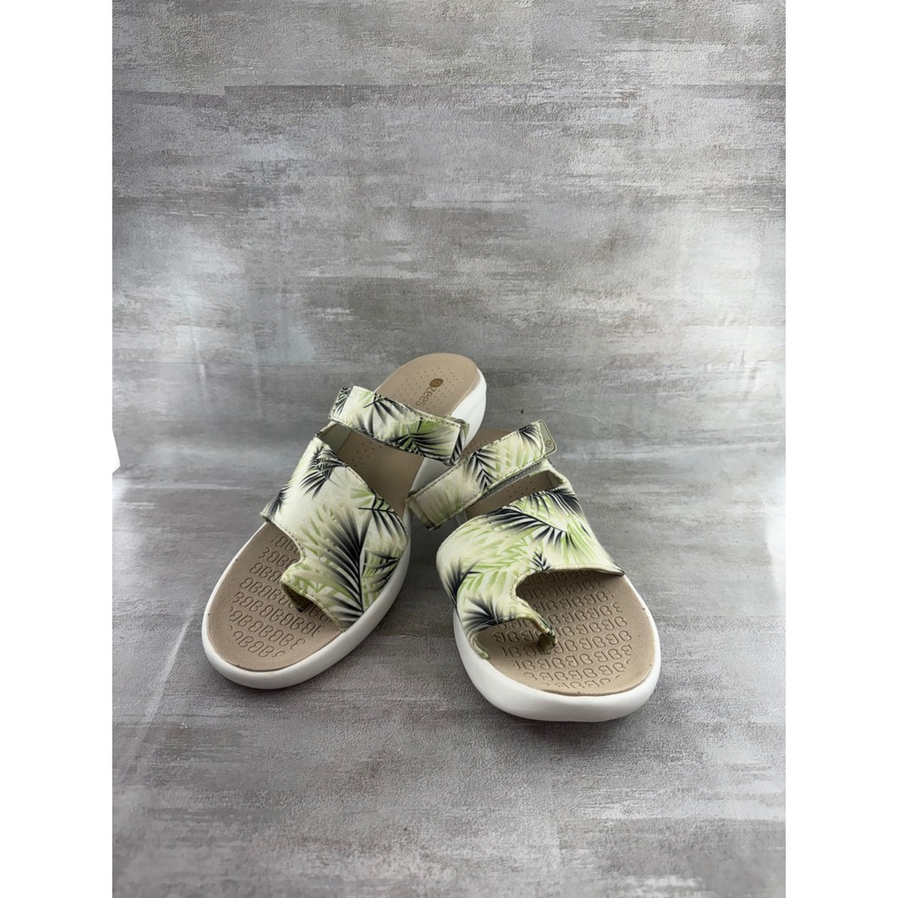 Bzees Carry On Women 10W Green Tropical Palm Print Slide Sandals Adjustable Toe